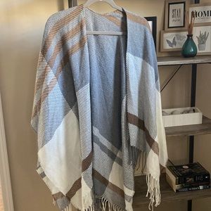 True wrap/poncho gray and chocolate brown plaid detail